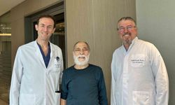 Aort damarı yırtılan Libyalı hasta, İzmir'de kapalı yöntemle tedavi edildi