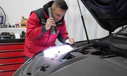 Araç satışında 'sazan sarmalı' oyununu eksperin dikkati bozdu