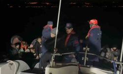 Ayvacık açıklarında 30 kaçak göçmen yakalandı