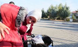 Bakan Göktaş, Ankara'da kardeşleriyle birlikte devlet korumasına alınan Adnan'ı ziyaret etti