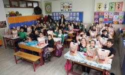 Başkan Altay 31 ilçedeki 220 bin çocuğa şivlilik mutluluğu yaşattı