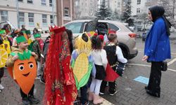 Başkan Büyükkılıç'ın Togg'u, Yerli Malı Haftası'nda öğrencilerle buluştu