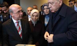 Başkan Pekyatırmacı, Türklerin Mirası Projesinin ilk 4 cildini Cumhurbaşkanı Erdoğan'a takdim etti