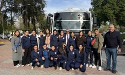 Başkan Topaloğlu'ndan voleybolculara moral desteği