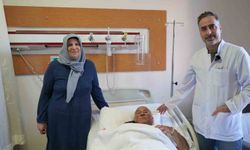 Batman'da kaynamayan omuz kırığı ters omuz protezi ameliyatıyla tedavi edildi