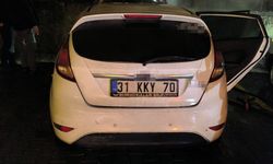 Batman'da park halindeki otomobil yandı