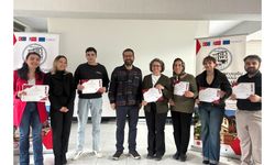 Bin kişiye ev pansiyonculuğunu öğrenerek sertifika aldı