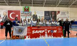 Bodrum Gündoğan hokey takımı birinci lige yükseldi