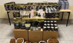 Bolu'da kaçakçılığa geçit yok: Piyasa değeri binlerce lira olan ürünler ele geçirildi