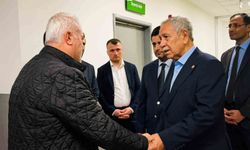 Bülent Arınç'tan Başkan Durbay'a yoğun bakımda ziyaret