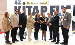 Büyükçekmece Belediyesi, TÜYAP Kitap Fuarı'nda edebiyatseverleri yazarlarla bir araya getirdi