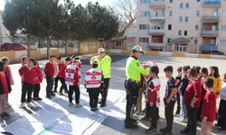 Çayırlı'da öğrencilere trafik güvenliği eğitimi