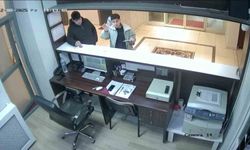 Çırak öğrencilerden örnek davranış: Aldıkları suyu kameraya gösterip parasını bıraktılar