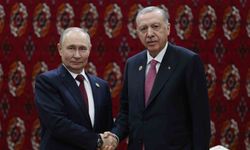 Cumhurbaşkanı Recep Tayyip Erdoğan ile Rusya Devlet Başkanı Vladimir Putin'in Aşkabat'taki görüşmesi başladı.