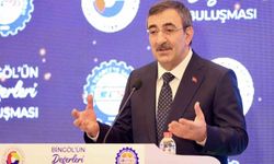 Cumhurbaşkanı Yardımcısı Yılmaz: 'Savaşların, çatışmaların, belirsizliklerin ortasında büyümeye devam eden bir Türkiye var'
