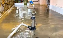 Didim'de sağanak yağmur etkili oldu