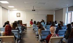 DİLKOM'da 'Otizm Perspektifinden Dil ve Konuşma Terapisi' söyleyişi