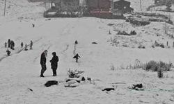 Dünyaca ünlü turizm merkezi Ayder Yaylası beyaza büründü