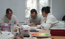 Düzce'de kadınlar hem öğreniyor hem eğleniyor