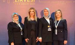 Düzceli kadın meclis üyeleri 'Yerel Yönetimlerde Kadın Zirvesi'nde