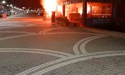 Edremit'te iş yerinde çıkan yangın itfaiye ekiplerince söndürüldü