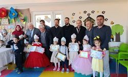 Efeler'de Kur'an'a geçen minik öğrenciye anlamlı kutlama