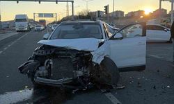 Elazığ'da minibüs ile cip çarpıştı: 2 yaralı