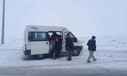 Erciş'te trafik kaza: 3 yaralı