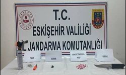 Eskişehir'e uyuşturucu getirmek isteyen şüpheliler jandarma tarafından yakalandı