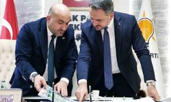 Gençlik ve Spor Bakan Yardımcısı Eminoğlu, AK Parti Eskişehir Teşkilatı ile istişarede bulundu