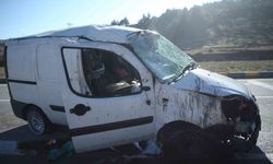 Gizli buzlanma trafik kazalarına sebep oldu: 3 yaralı