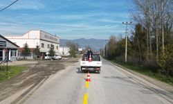 Güvenli ulaşım için Çilimli'de yol çizgileri yenileniyor