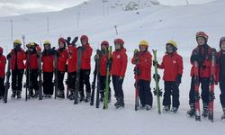 Hakkari'de karlar üzerinde ilk adımlar