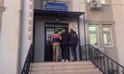 Hırsız, otomobilin camındaki yazı sayesinde yakalandı