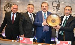 Hisarcıklıoğlu; 'Denizli Ticaret Odamız vermiş olduğu hizmetlerle 5 yıldıza sahip'