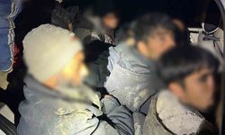 Iğdır'da bir araçta 12 düzensiz göçmen ve 2 organizatör yakalandı