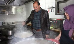 Iğdır'da pansiyon ziyaretinde koruyucu ekipman tartışması