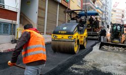 İlkadım'da sıcak asfalt çalışmaları