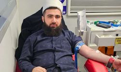 İmam, cemaatiyle kan bağışında bulundu