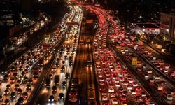 İstanbul Cevizlibağ'da trafik yoğunluğu havadan görüntülendi