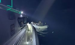 İzmir'de açıklarında göçmen hareketliliği