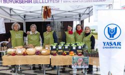 İzmir'de yüzlerce gönüllü 'İyilik' için tek yürek oldu