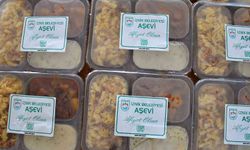 İznik Belediyesi'nden 365 gün sıcak yemek desteği