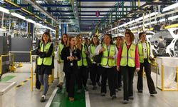 Kadının Güçlenmesi Bursa Platformu üyeleri, Oyak Renault'da buluştu