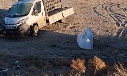 Karapınar'da şarampole devrilen kamyonet sürücüsü yaralandı