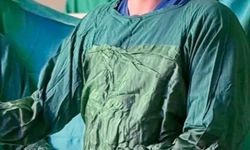 Karın boşluğundan 40 santimetre büyüklüğünde kitle çıkarıldı