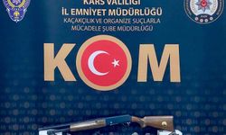 Kars merkezli 3 ilçede silah tacirlerine operasyon: Çok sayıda silah ve mühimmat ele geçirildi