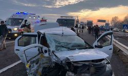 Kars'ta trafik kazası: 3 yaralı