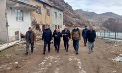 Kaymakam Bayram köy sakinleriyle bir araya geldi