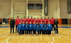 KBÜ voleybol takımlarından bölge şampiyonasına iki ayrı zafer